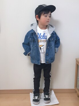 「petit main（プティマイン）のアイテム（デニムジャケット）」を使った、Hさんさん（キッズ・100cm）の春コーディネート