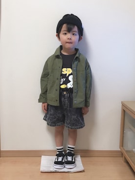 「petit main（プティマイン）のアイテム（ミリタリージャケット）」を使った、Hさんさん（キッズ・100cm）の春コーディネート
