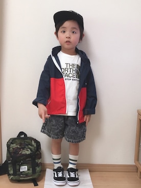 「ノースフェイス」｜Hさんさん（キッズ・100cm）の春コーディネート