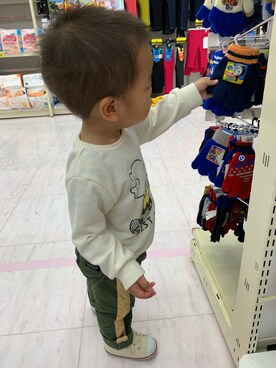 「カーキ×ホワイト」｜「アイテム（その他）」を使った、すんこ／なちきさん（キッズ・80cm）の秋コーディネート