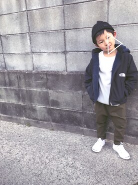 「ジャックパーセル」｜「アイテム（マウンテンパーカー）」を使った、はるこは☻さん（キッズ・110cm）の冬コーディネート