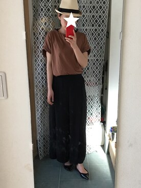 「GU（ジーユー）のアイテム（Tシャツ/カットソー、ブラウン系）」を使った、tomokoさん（レディース・164cm）の春コーディネート