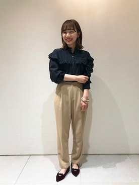 「アイテム（その他シューズ、レッド系）」を使った、monamiさん（レディース・152cm）の秋コーディネート