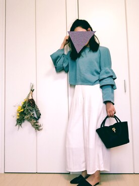 「ラッフルスリーブ」｜「アイテム（バッグ）」を使った、こぴさん（レディース・155cm）の春コーディネート