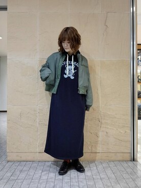 「らふこーで」｜「アイテム（MA-1）」を使った、Akiさん（レディース・163cm）の秋コーディネート