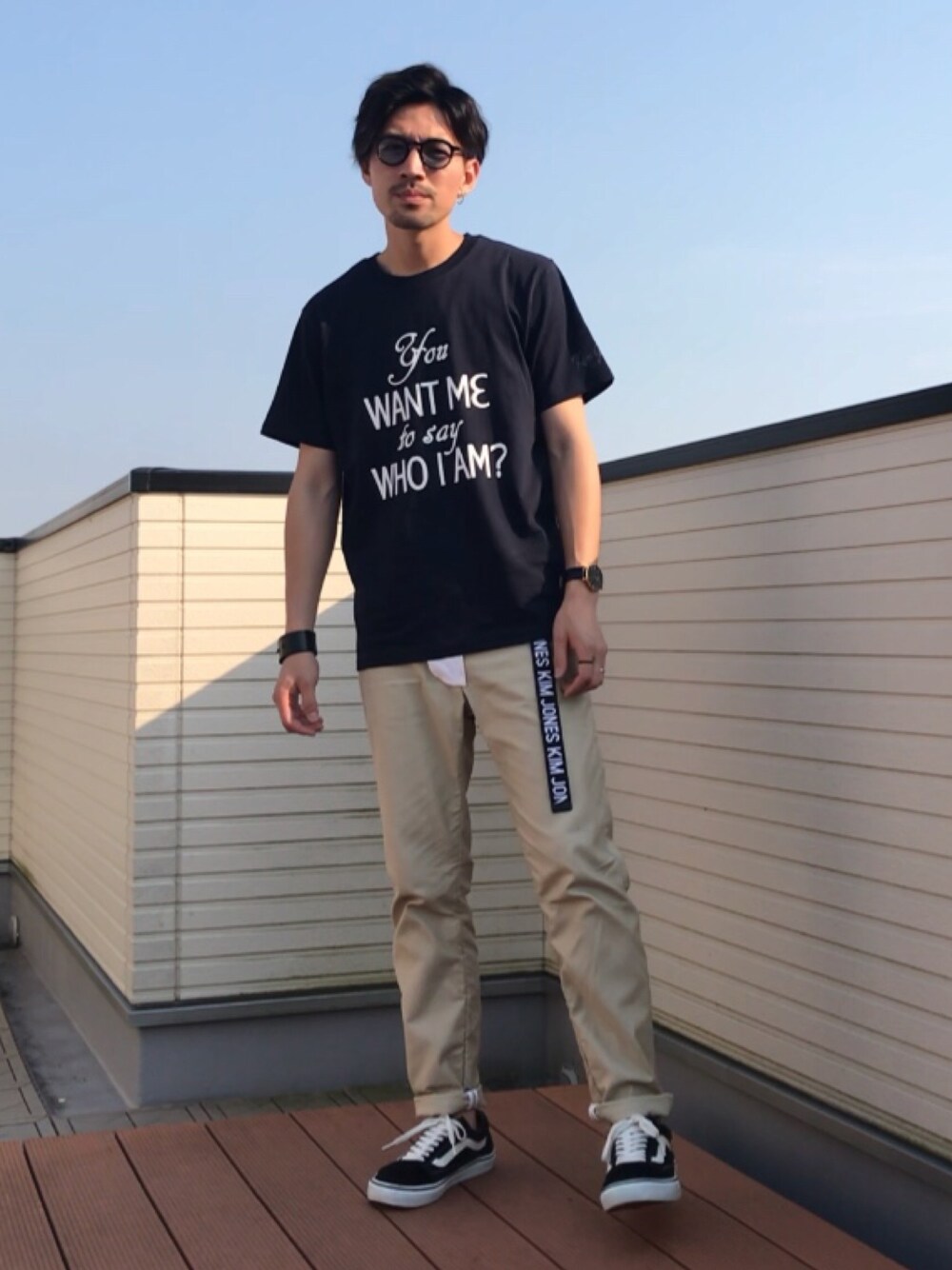 「GU、Kim jones、テーパードパンツ、チノパン、ガチャベルト、オールドスクール、HARE、カラーサングラス、パパコーデ、いいね、save、フォローお願いします🤑」｜「HAREのボストンメガネ(HARE)（メガネ、ブルー系）」を使った、ファルルさん（メンズ・173cm）の夏コーディネートの1枚目の写真