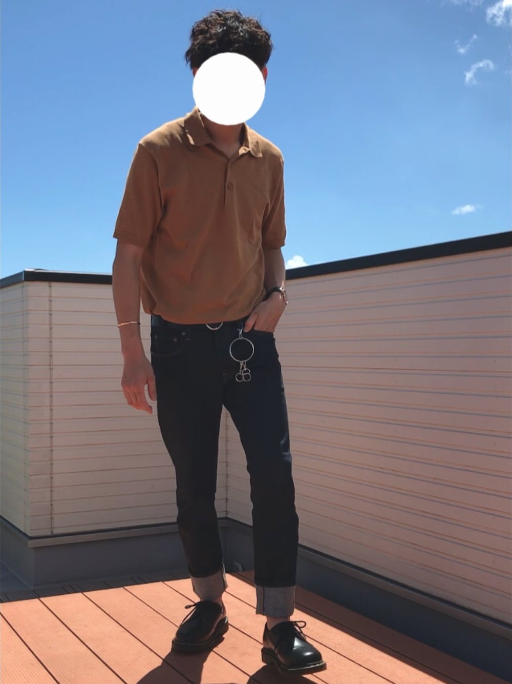 「UNIQLO、ポロシャツ、ストレートデニム、セルビッチデニム、タックイン、キーリング、太ロールアップ、プチプラ、いいね、save、フォローお願いします🤑」｜「UNIQLOのアイテム（ポロシャツ、ブラウン系）」を使った、ファルルさん（メンズ・173cm）の夏コーディネートの1枚目の写真