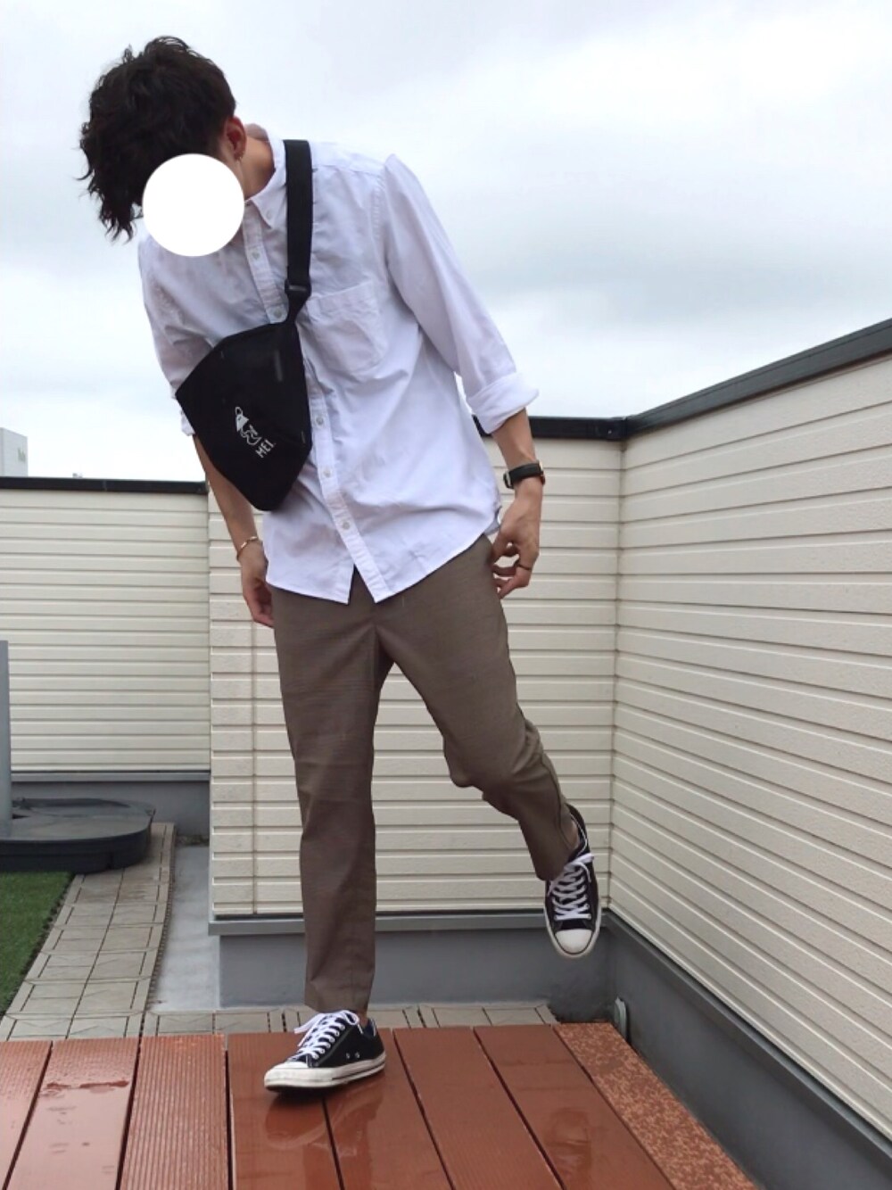 「秋服準備はじめました、白シャツ、GU、アンクルパンツ、グレンチェック、プチプラ、シンプル、ムック本、スニーカーコーデ、いいね、save、フォローお願いします🤑」｜「RAGEBLUEのオックスフォードストレッチシャツ/763420（シャツ/ブラウス、ホワイト系）」を使った、ファルルさん（メンズ・173cm）の秋コーディネートの1枚目の写真
