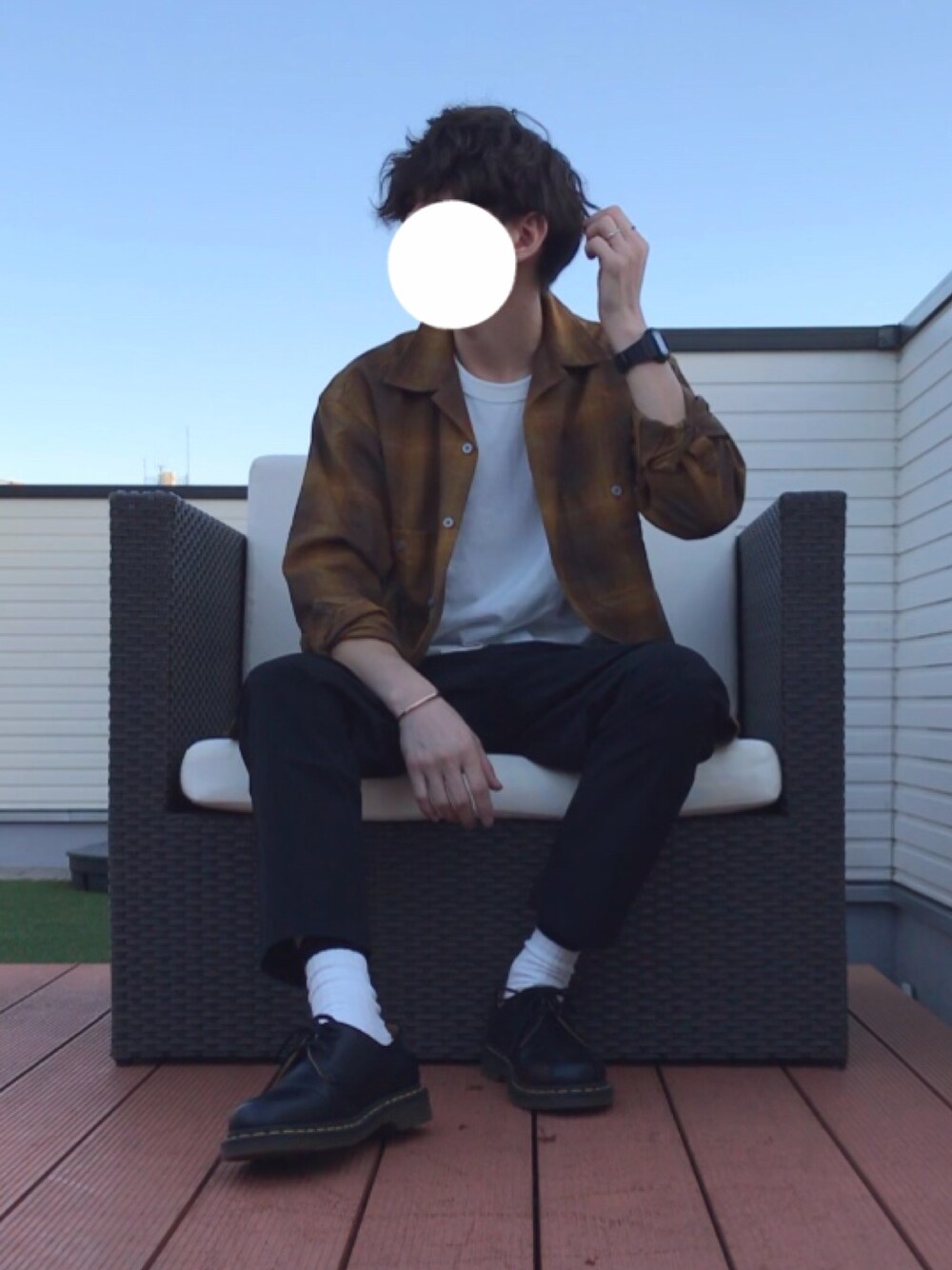 「秋コーデ、ビッグシルエット、UNIQLO U、オープンカラーシャツ、ネルシャツ、ドロップショルダー、アンクルパンツ、Dr.Martens、プチプラ、いいね、save、フォローお願いします🤑」｜「UNIQLOのオープンカラーフランネルシャツ（長袖）（シャツ/ブラウス、ブラウン系）」を使った、ファルルさん（メンズ・173cm）の秋コーディネートの1枚目の写真