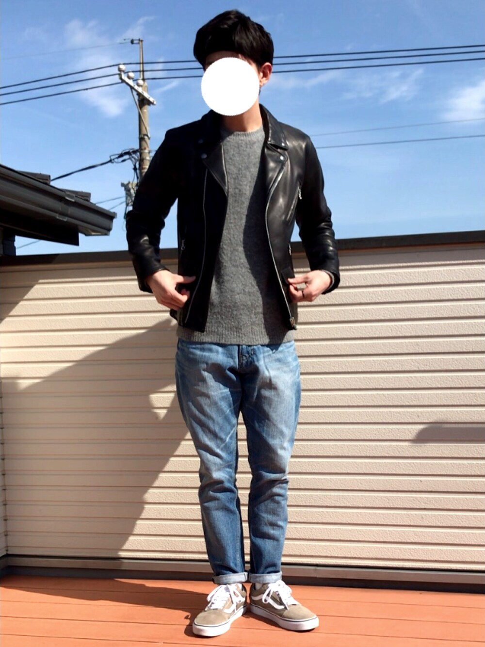 「ヘアバンド、ライダース、ダブルライダース、ニット、デニム、テーパードパンツ、オールドスクール、プチプラ、おしゃれさんと繋がりたい、いいね、save、フォローお願いします🤑」｜「NIKEの【UNISEX】【NIKE】ヘアバンド（ヘアバンド、ブラック系）」を使った、ファルルさん（メンズ・173cm）の冬コーディネートの1枚目の写真