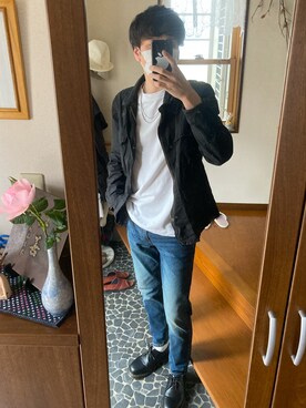 「BEAMS（ビームス）のアイテム（ミリタリージャケット、ブラック系）」を使った、みずひとさん（メンズ・177cm）の春コーディネート