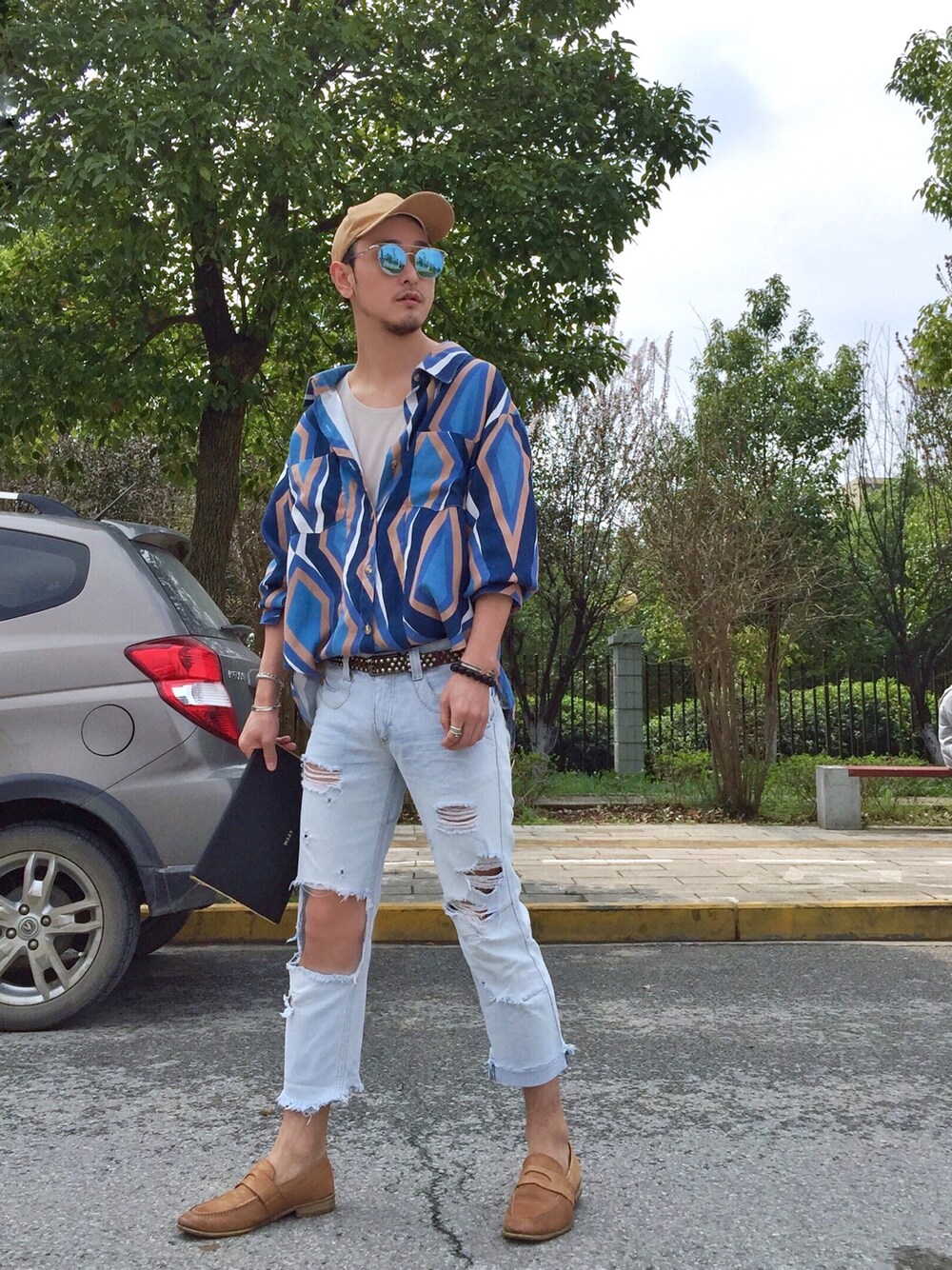 「ootd、夏、街头搭配、休闲、日系极简、通勤穿搭、男の子」｜「no brandのアイテム（シャツ/ブラウス、ブルー系）」を使った、犀牛さん（メンズ・175cm）の夏コーディネートの1枚目の写真