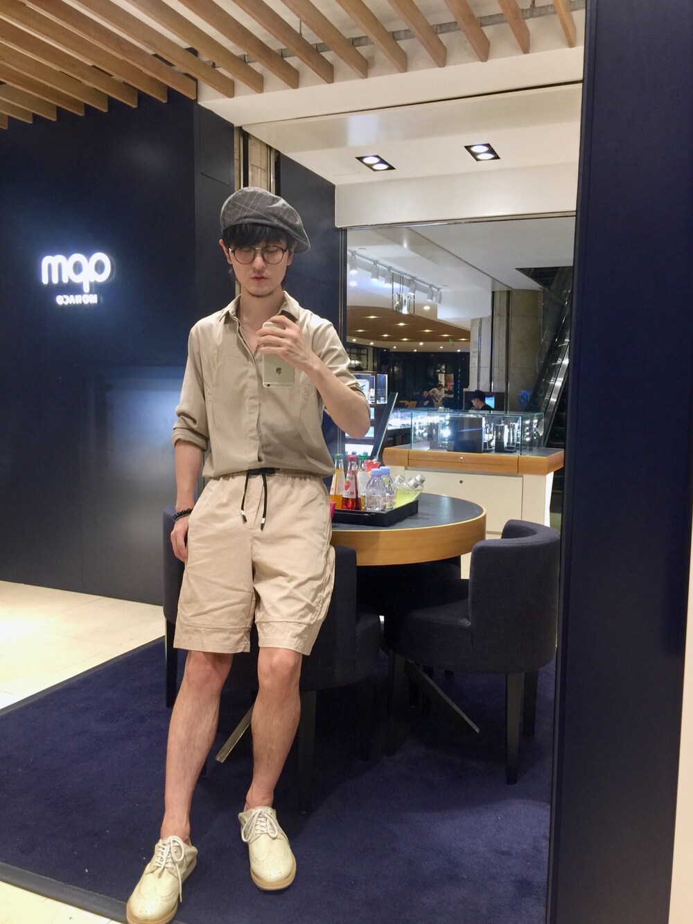 「ootd、夏、复古、日系极简、盐系风格、ZARA」｜「urのアイテム（シャツ/ブラウス、ベージュ系）」を使った、犀牛さん（メンズ・175cm）の夏コーディネートの1枚目の写真
