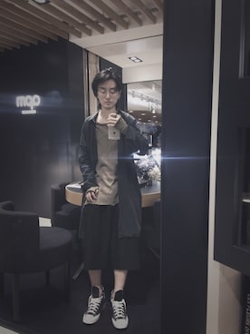 「日系极简」｜「アイテム（その他シューズ）」を使った、犀牛さん（メンズ・176cm）の秋コーディネート