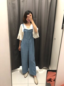 「ZARA（ザラ）のアイテム（サロペット/オーバーオール）」を使った、彭奇怪さん（レディース・163cm）の春コーディネート