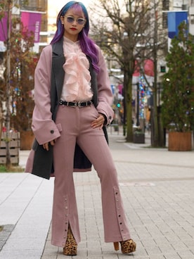 「スリットパンツ」｜「アイテム（チェスターコート）」を使った、Zou Yilu (セレクトショップ)さん（レディース・160cm）の冬コーディネート