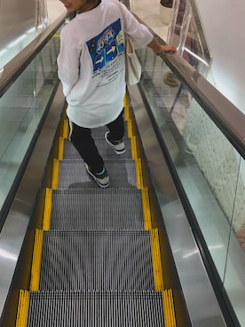 「Onitsuka Tiger（オニツカタイガー）のアイテム（スニーカー、その他）」を使った、ちびまる子さんの夏コーディネート