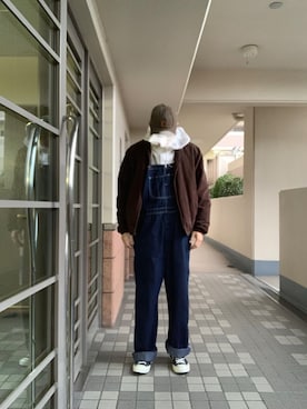 「チャックテイラー」｜「アイテム（サロペット/オーバーオール）」を使った、okkkkskeさん（メンズ・178cm）の冬コーディネート