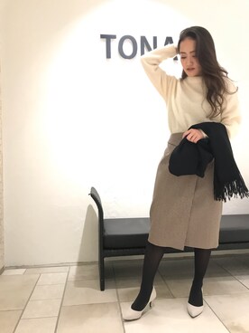 TONAL PRさんの「(MADE IN JAPAN/ シワになりにくい)チェックアシメタイトスカート」を使ったコーディネート