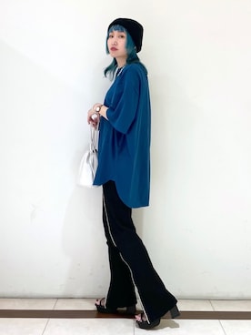 「カラーTシャツ」｜「アイテム（アクセサリー）」を使った、KUMiさん（レディース・159cm）の夏コーディネート