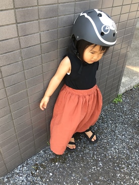 「アイテム（タンクトップ、ブラック系）」を使った、miiさん（キッズ・80cm）の春コーディネート