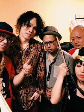 「レーヨンシャツ」｜「アイテム（アクセサリー）」を使った、KEITA(ΦωΦ)さん（メンズ・181cm）の春コーディネート