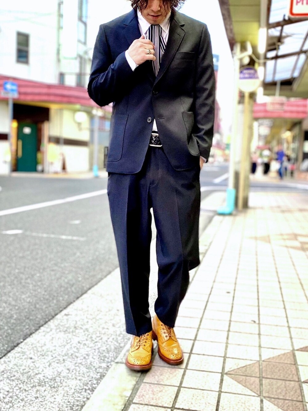 「スーツスタイル、セットアップ、セットアップスタイル、結婚式、結婚式二次会スタイル、フォーマル、UNIQLO U、ユニクロユー、トリッカーズ、tricker's」｜「UNIQLOのテーラードジャケット セットアップ可能（その他アウター、ブラック系）」を使った、KEITA(ΦωΦ)さん（メンズ・182cm）の秋コーディネートの1枚目の写真