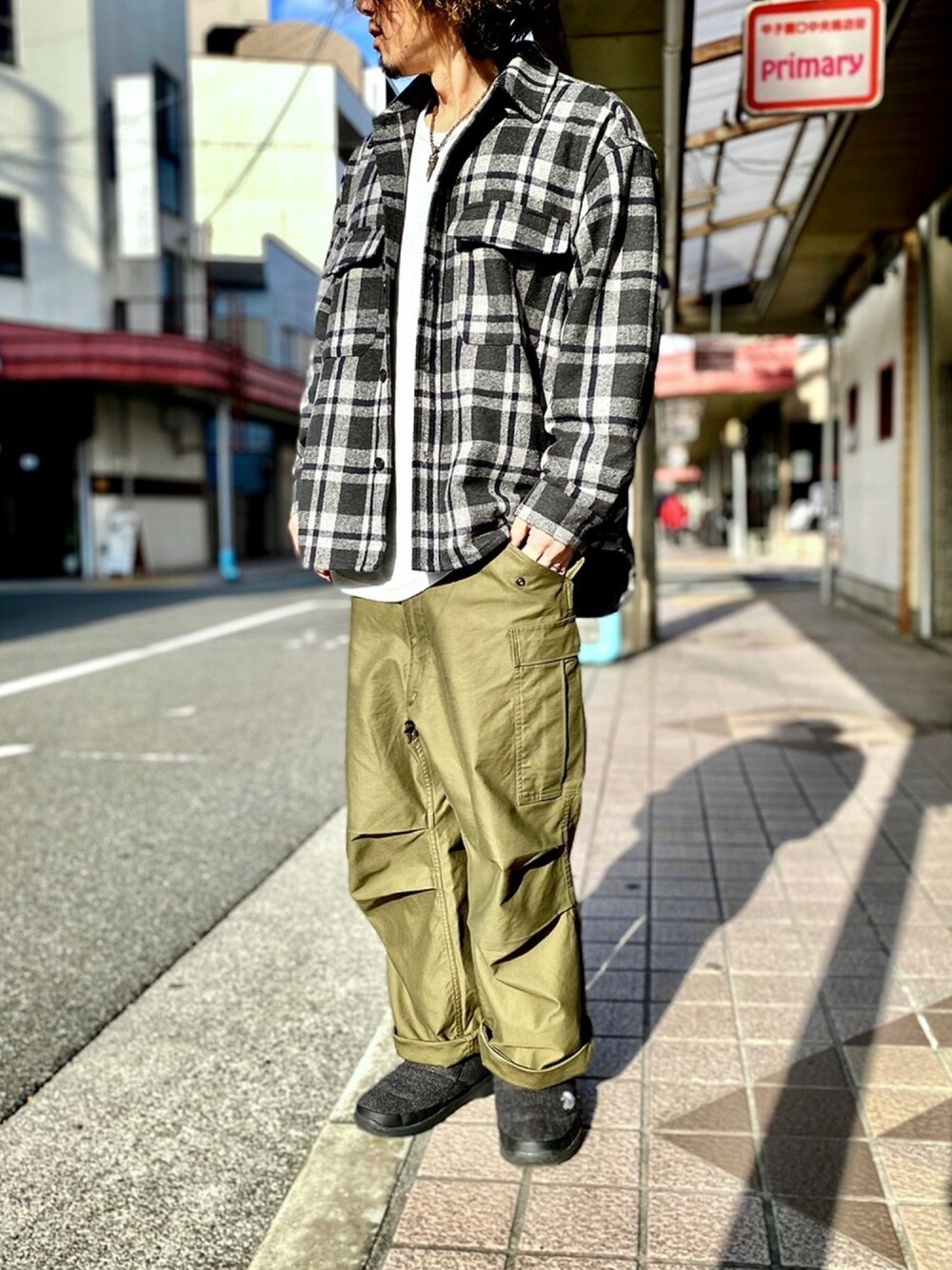 「CPOジャケット、CPOシャツ、オーバーサイズシャツ、M51、M51パンツ、M-51、WAIPER、m47、M65、カーゴパンツ」｜「TIMELY WARNINGのTimely Warning / 《 WEB限定 》 メルトンライク ドロップショルダー CPO ジャケット セットアップ  / ビッグシルエット / ウールライク ウール混 / カットジャケット パンツ（セットアップ、グレー系）」を使った、KEITA(ΦωΦ)さん（メンズ・182cm）の冬コーディネートの1枚目の写真