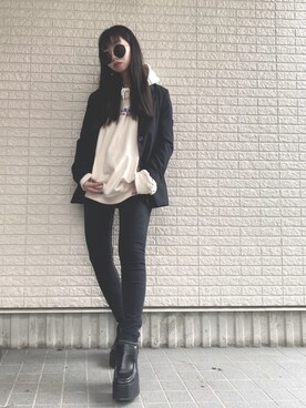 テーラードジャケットを使った 黒スキニー のレディース人気ファッションコーディネート 年齢 25歳 29歳 Wear