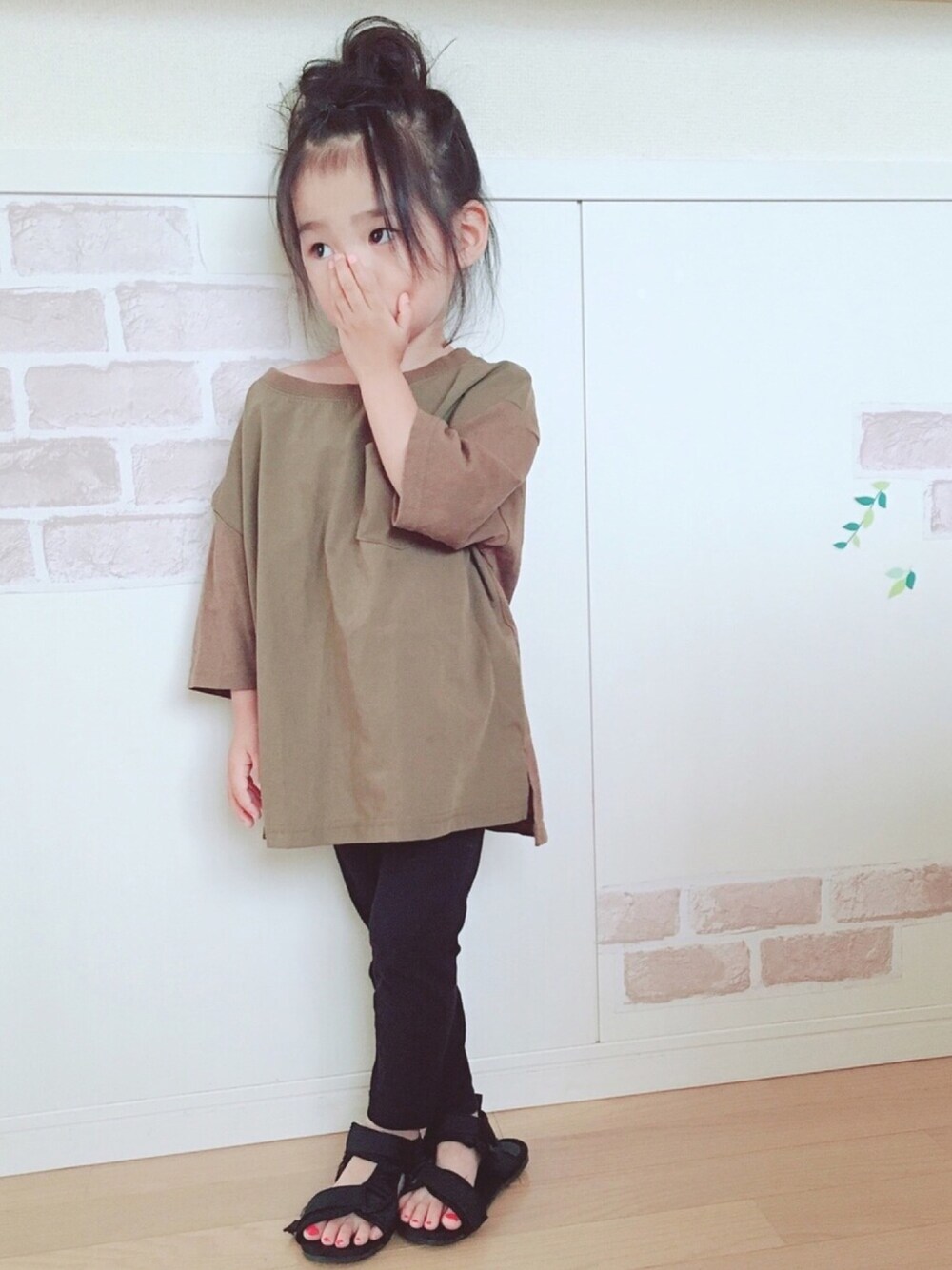 「シンプルコーデ、3歳、おしゃれさんと繋がりたい、プチプラ、女の子、シンプル」｜「Right-onの【MPS】布帛切替セット（アンサンブル、グリーン系）」を使った、haruhinaさん（キッズ・90cm）の夏コーディネートの1枚目の写真