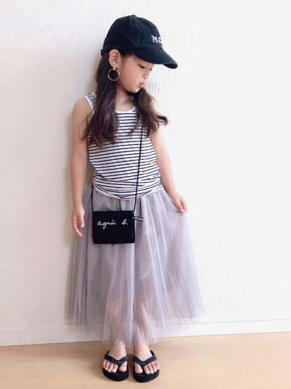 「夏のボーダーフェス、女の子、ボーダー、チュールスカート、タンクトップ、4歳、プチプラ」｜「GUのアイテム（スカート、グレー系）」を使った、haruhinaさん（キッズ・100cm）の夏コーディネートの1枚目の写真
