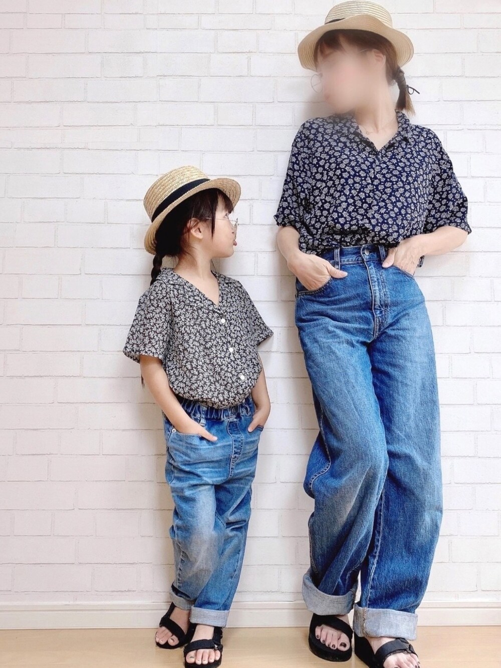 「シャツ好き集まれ、夏コーデ、おしゃれさんと繋がりたい、スポーツサンダル、カンカン帽、親子コーデ」｜「pasàpasのアイテム（シャツ/ブラウス、ブルー系）」を使った、haruhinaさん（キッズ・110cm）の夏コーディネートの1枚目の写真