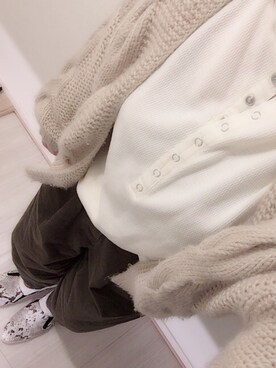 「DISCOAT（ディスコート）の太ケーブルカーディガン（カーディガン/ボレロ）」を使った、Rinさん（レディース・160cm）の冬コーディネート