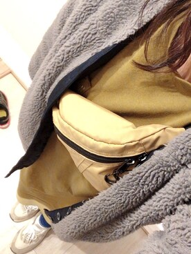 ボディバッグ ウエストポーチを使った 冬コーデ のレディース人気ファッションコーディネート Wear