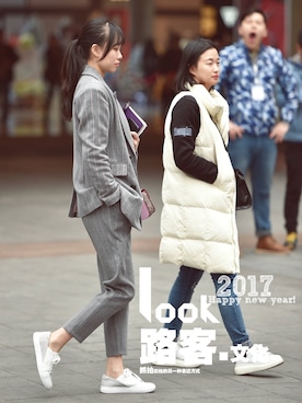 「ZARA WOMAN（ザラウーマン）のアイテム（チノパンツ）」を使った、幸福一万年吧さん（レディース・165cm）の冬コーディネート