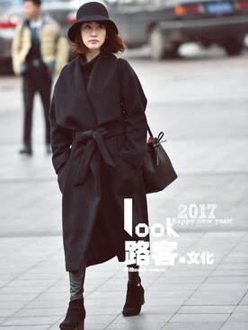 「ZARA WOMAN（ザラウーマン）のアイテム（チノパンツ）」を使った、幸福一万年吧さん（レディース・165cm）の冬コーディネート