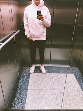 「Have a good time（ハバグッタイム）のアイテム（パーカー）」を使った、Kayさん（メンズ・185cm）の夏コーディネート