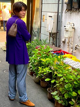 「アイテム（ノーカラージャケット、パープル系）」を使った、Rodanさん（メンズ・178cm）の冬コーディネート