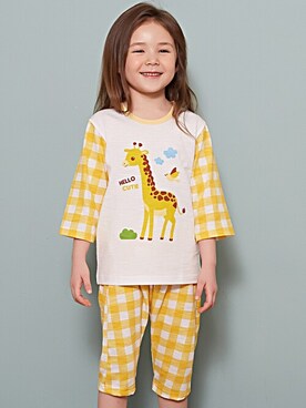 「アイテム（ルームウェア/パジャマ、イエロー系）」を使った、KidsTeddyさん（キッズ・100cm）の秋コーディネート