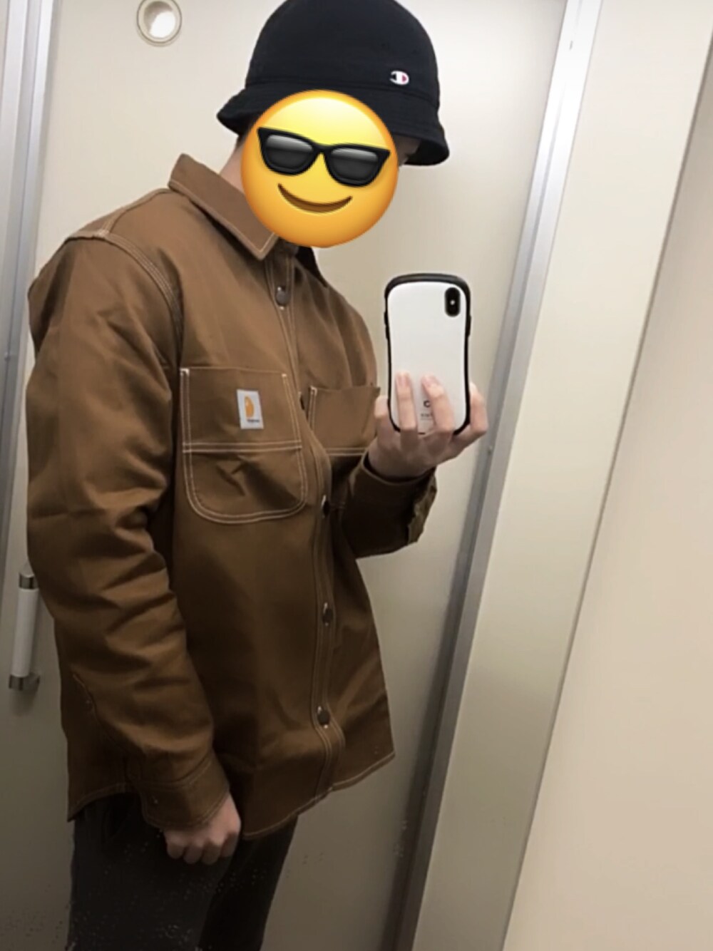 Carhartt ベージュ デニムジャケット Carharttのデニムジャケット（ベージュ系）を使った人気