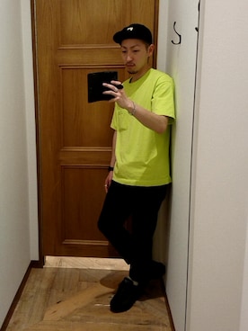 「Tシャツ」｜「アイテム（トップス、ゴールド系）」を使った、まさるさんさん（メンズ・180cm）の春コーディネート
