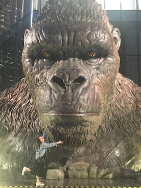 「Lavinのアイテム」を使った、Amelie Ong さん（レディース・160cm）の春コーディネート