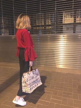 Amelie Ong さんのコーディネート