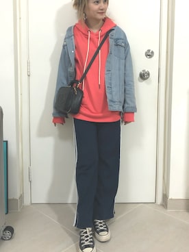 Amelie Ong さんのコーディネート