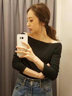 「Ungrid（アングリッド）のスラブテレコオフショルロングスリーブTee（Tシャツ/カットソー）」を使った、庄司　未菜美さん（レディース・159cm）の春コーディネート
