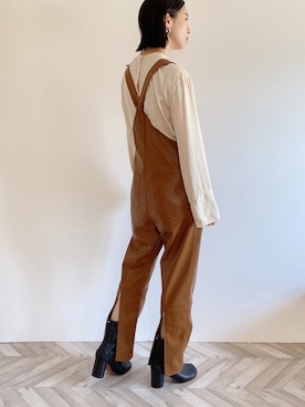 「MAISON SPECIAL（メゾンスペシャル）のアイテム（オールインワン・サロペット）」を使った、RIKAさん（レディース・168cm）の秋コーディネート