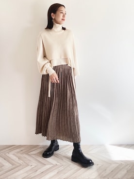 「フラワープリント」｜「アイテム（ベスト）」を使った、RIKAさん（レディース・168cm）の冬コーディネート