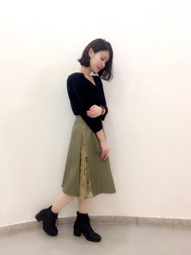 「Supreme.La.La.（シュープリームララ）のアイテム（Tシャツ/カットソー）」を使った、Kana Takeyachiさん（レディース・159cm）の秋コーディネート