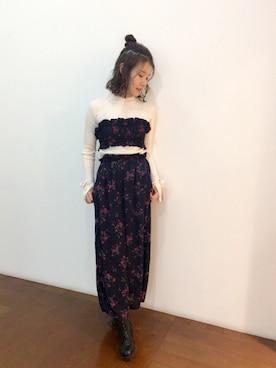 「Supreme.La.La.（シュープリームララ）のアイテム（パンツ）」を使った、Kana Takeyachiさん（レディース・159cm）の秋コーディネート