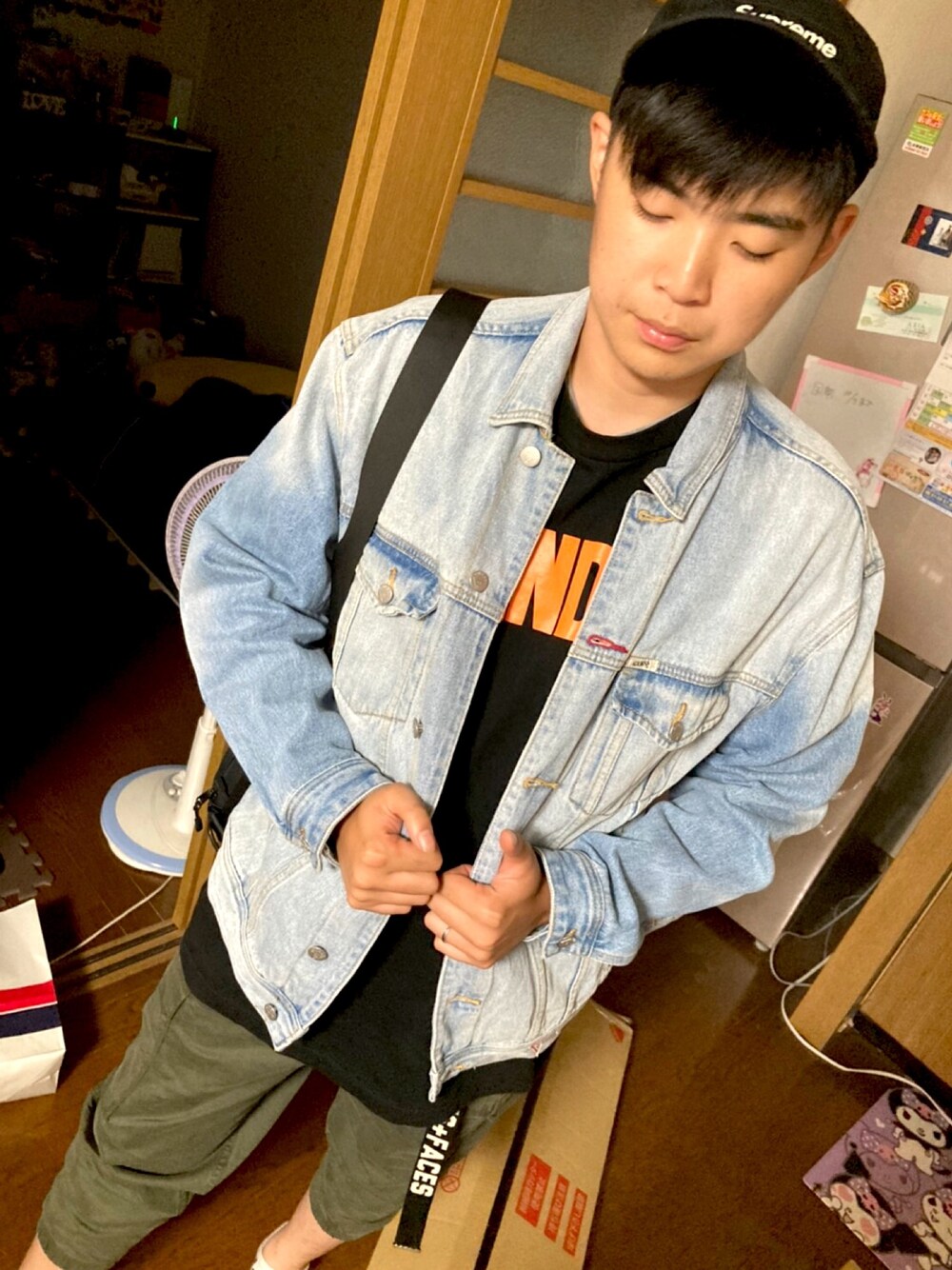 「Guessの[GUESS ORIGINALS x A$AP ROCKY] ROCKY DILLON JACKET (JAPAN EXCLUSIVE)（デニムジャケット、ブルー系）」を使った、$EE cyanさん（メンズ・173cm）の秋コーディネートの1枚目の写真